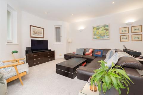 2 bedroom flat to rent, Nevern Mansions, London SW5
