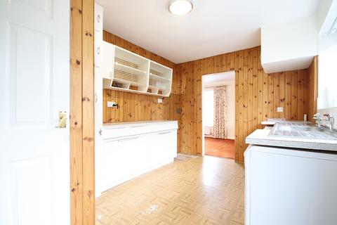 3 bedroom bungalow for sale, Close to Newlands School, Maidenhead