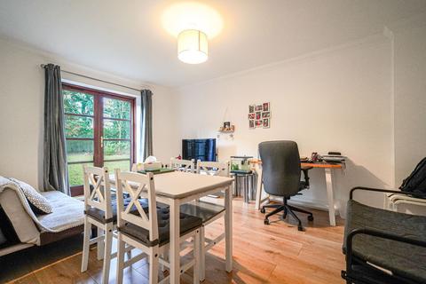 2 bedroom flat for sale, The Tudors, Lode Lane, Solihull