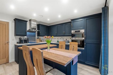 3 bedroom semi-detached house for sale, Bretforton Road, Badsey WR11