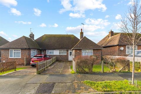 2 bedroom semi-detached bungalow for sale, Chyngton Avenue, Seaford