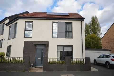 3 bedroom detached house for sale, Kestrel Way, South Elmsall, Pontefract