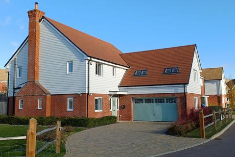 5 bedroom detached house for sale - Hoadley Avenue, Burgess Hill, RH15
