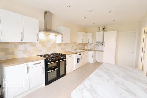 2 bedroom apartment to rent, The Circle, Swindon