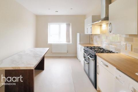 2 bedroom apartment to rent, The Circle, Swindon