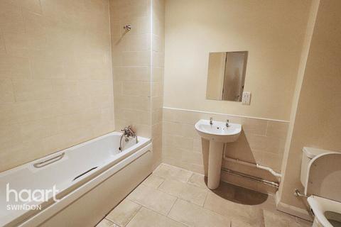 2 bedroom apartment to rent, The Circle, Swindon