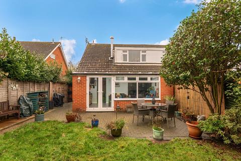 3 bedroom semi-detached house for sale, Peregrine Close, Cranleigh, GU6