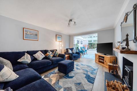 3 bedroom semi-detached house for sale, Peregrine Close, Cranleigh, GU6