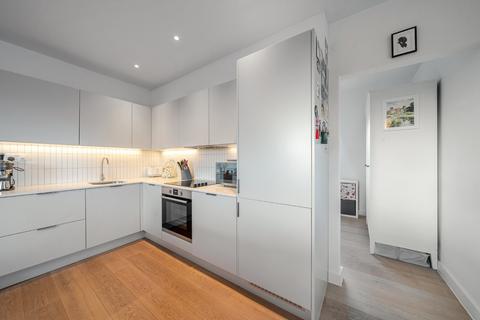 1 bedroom flat for sale, Griffiths Road, Wimbledon, London, SW19