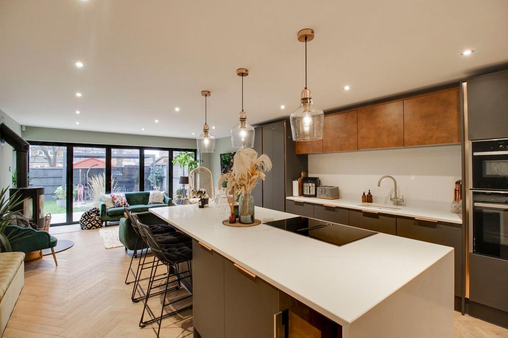 Kitchen / Dining / Family Room
