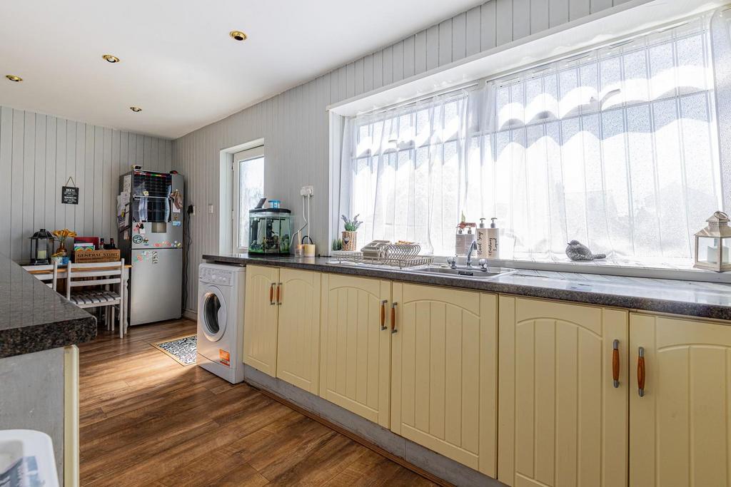 Cae Glas Avenue 9-19.jpg