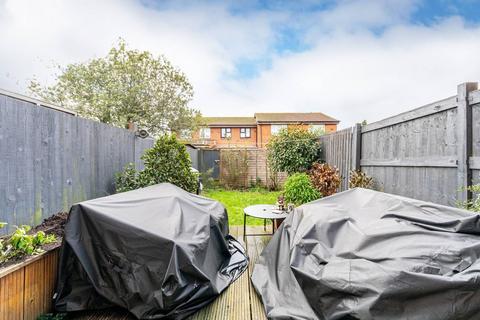 undefined, Linslade Close, Hounslow, TW4
