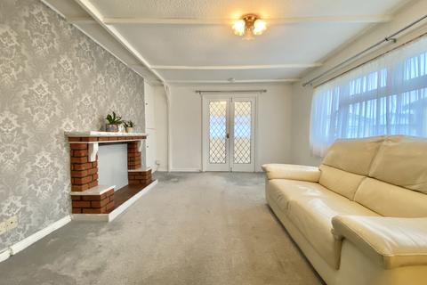 2 bedroom park home for sale, Central Drive, Oaktree Park, St Leonards, Ringwood, Hants