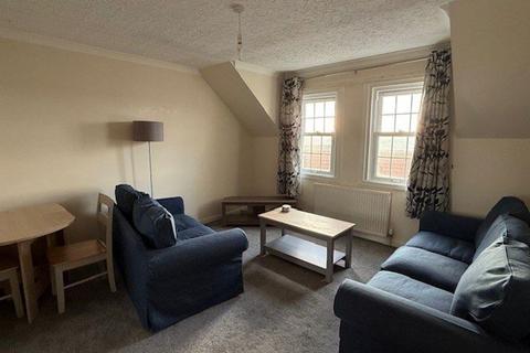 2 bedroom flat to rent, Chalmers Brae