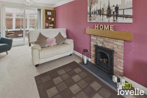 4 bedroom detached house for sale, Manor Garth, East Riding of Yorkshire HU16
