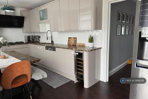 undefined, Colson Road, Loughton, IG10