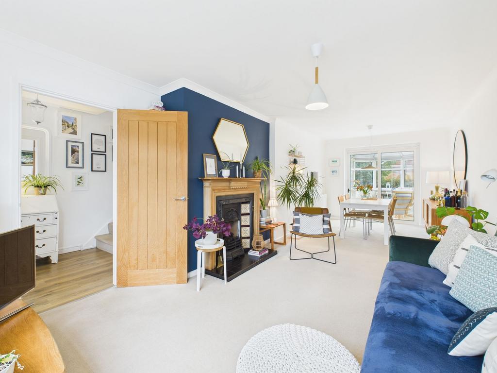 Sitting/Dining Room