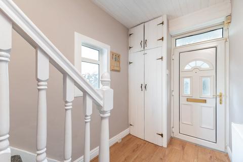 4 bedroom semi-detached house for sale, Nab Wood Drive, Shipley, BD18