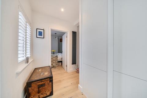 1 bedroom flat for sale, Hollington Court, High Street, Chislehurst, BR7