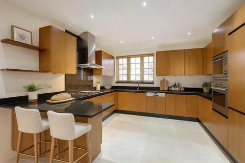 8 bedroom house to rent, Winnington Close, Hampstead Garden Suburb, N2