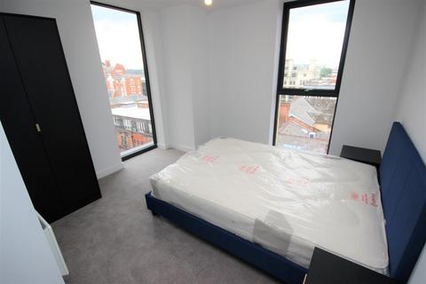2 bedroom apartment to rent, Manchester New Square, Whitworth Street, Manchester M1