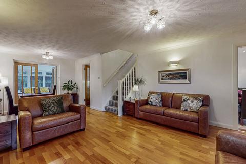 4 bedroom detached house for sale, Aurs Glen, Barrhead, Glasgow