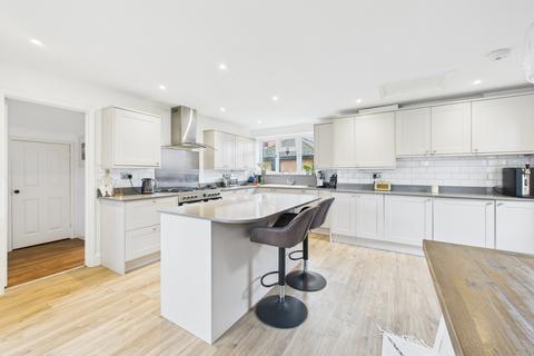 undefined, Main Road, Naphill, High Wycombe, Buckinghamshire, HP14 4QD