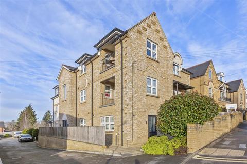 2 bedroom apartment for sale - Priory Road, High Wycombe HP13