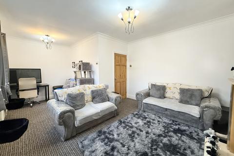 2 bedroom flat for sale, Richmond Road, South Shields, NE34