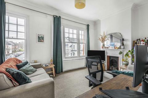 1 bedroom flat to rent, Algarve Road, London SW18