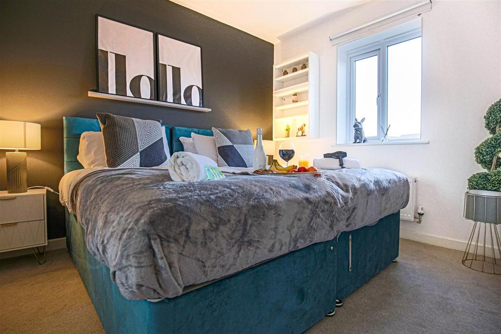 Bedroom 2 3.jpg