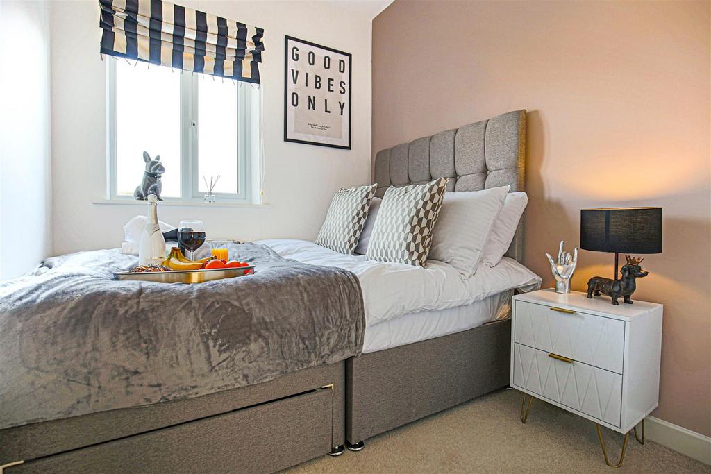 Bedroom 4 3.jpg