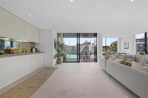 3 bedroom flat to rent, Latitude House, London NW1