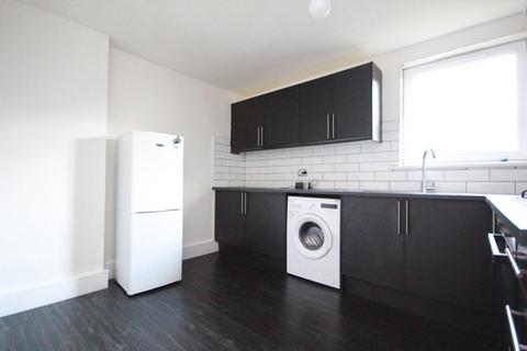 3 bedroom flat for sale, Viewbank Avenue, Airdrie, ML6