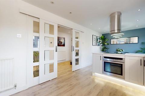 undefined, Eddington Court, Milton Keynes MK4