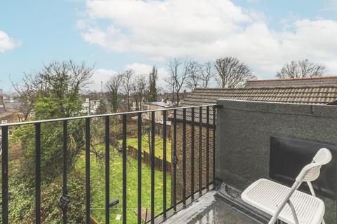 2 bedroom flat for sale - Connaught Road, Harlesden, NW10