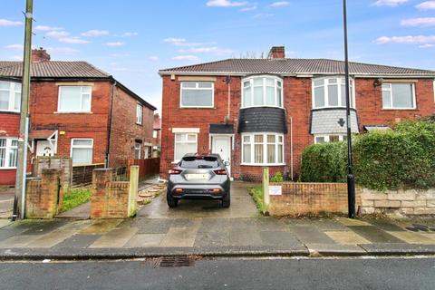 2 bedroom ground floor flat for sale, St. Julien Gardens, Howdon, Wallsend, Tyne and Wear, NE28 0DH