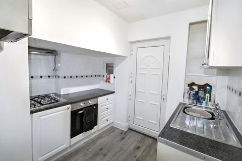 2 bedroom ground floor flat for sale, St. Julien Gardens, Howdon, Wallsend, Tyne and Wear, NE28 0DH