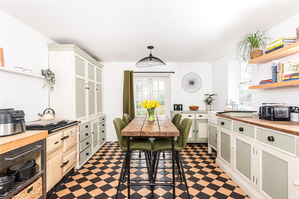Kitchen/Breakfast Rm