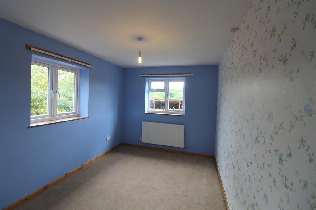 Bedroom...jpg