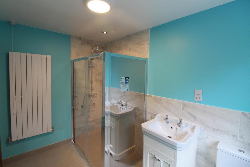 Shower room.jpg