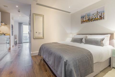 undefined, Lincoln Plaza, London E14