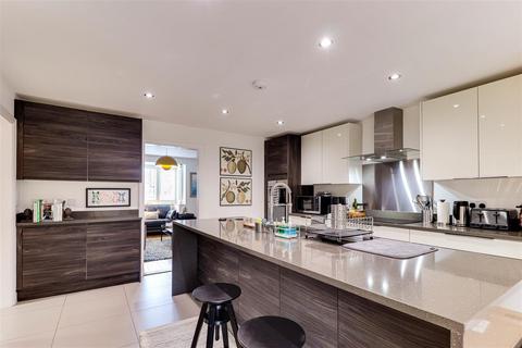 undefined, Beech Grove, Guildford GU2