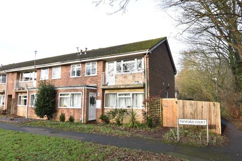 2 bedroom property to rent, Twyford Court, Maidstone, ME14