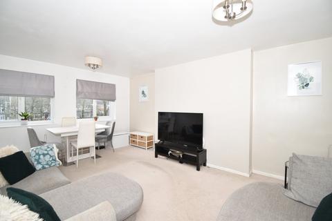 2 bedroom property to rent, Twyford Court, Maidstone, ME14