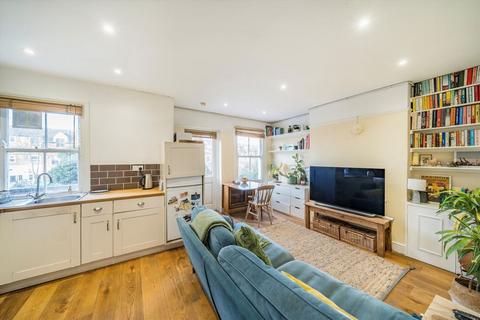 2 bedroom flat for sale, Crockerton Road, London SW17