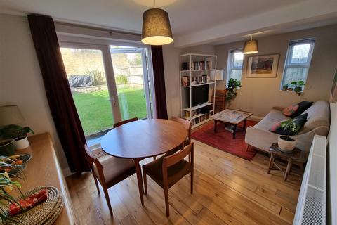 2 bedroom flat to rent, Kingsmead Road, SW2