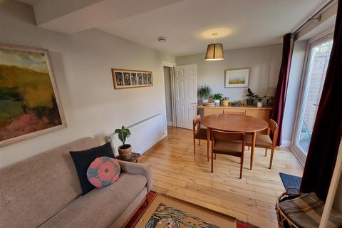 2 bedroom flat to rent, Kingsmead Road, SW2