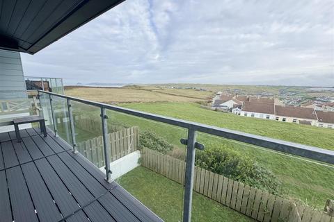 Gwythian Way, Perranporth