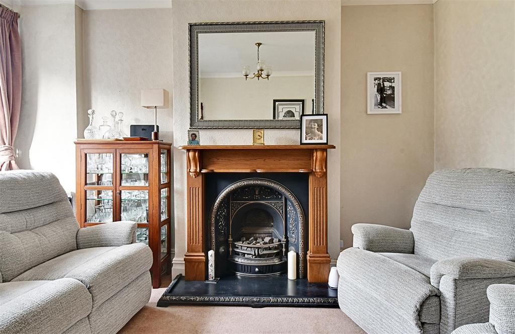 Living Room 3.jpg